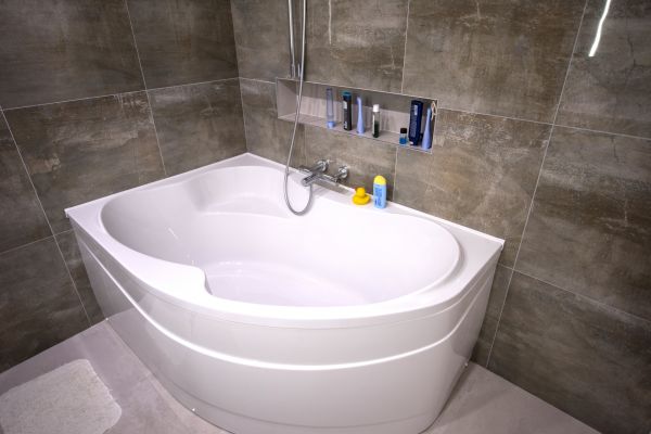 Large Bathtub Installation in Frankfort