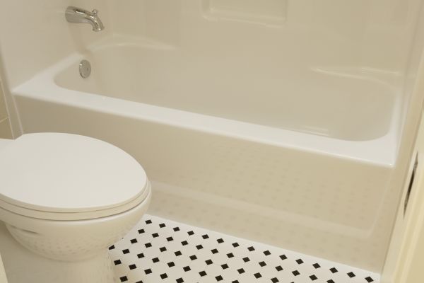 Fiberglass Tub Replacement in Frankfort